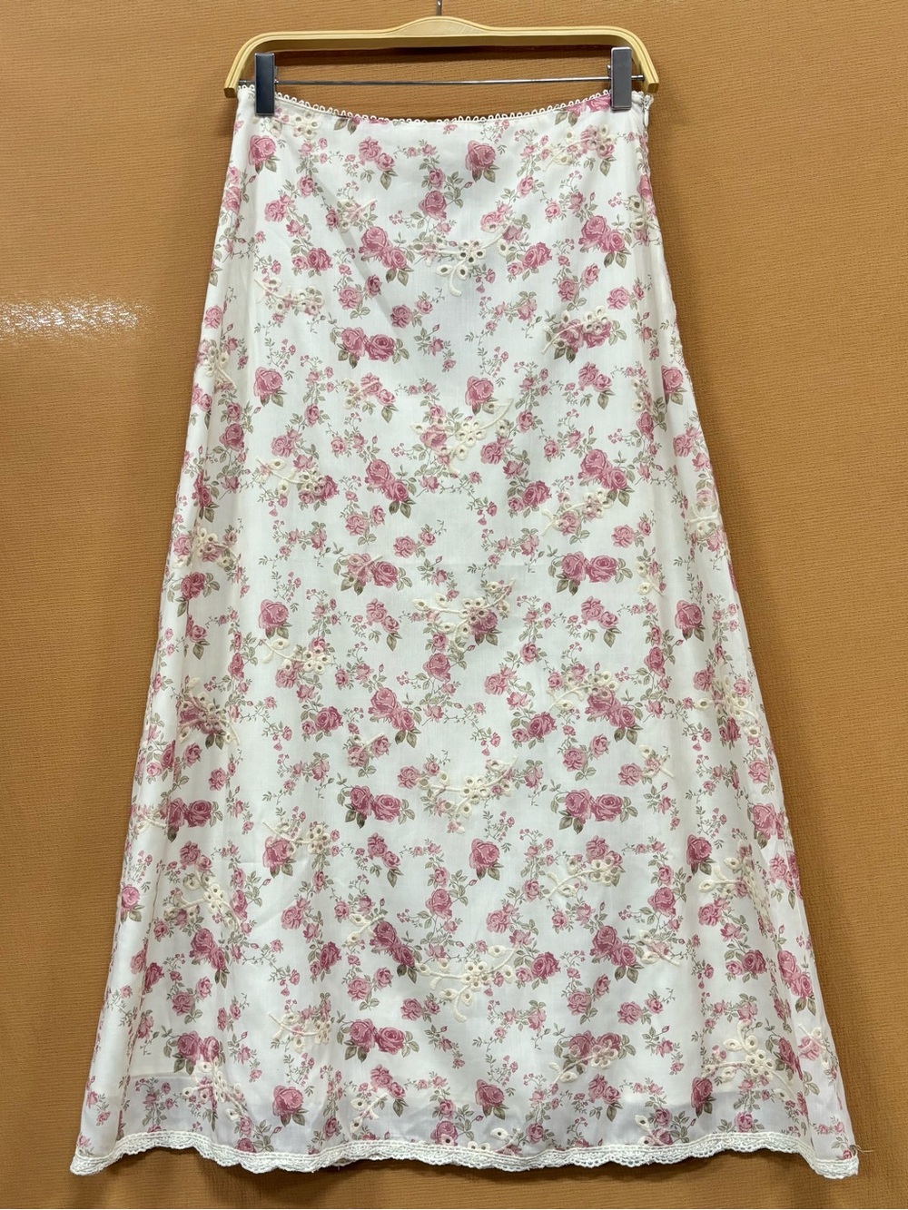RIHOAS Pink Rose Floral A-Line Skirt on Cream
